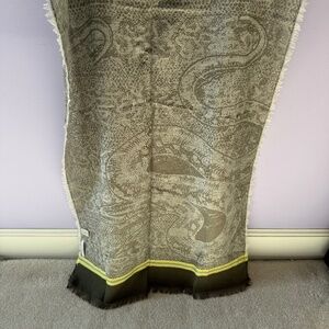 Very cool snake print on wool+cotton scarf, NWOT